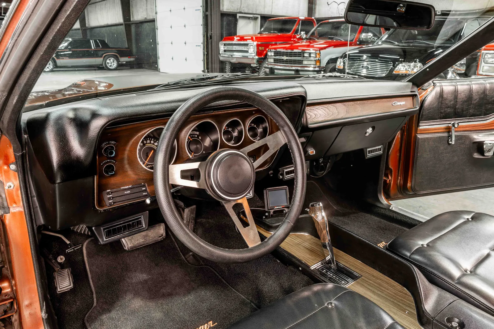 1973-Plymouth-Cuda-Autumn Bronze Metallic-WH23H3A171040-46.jpg